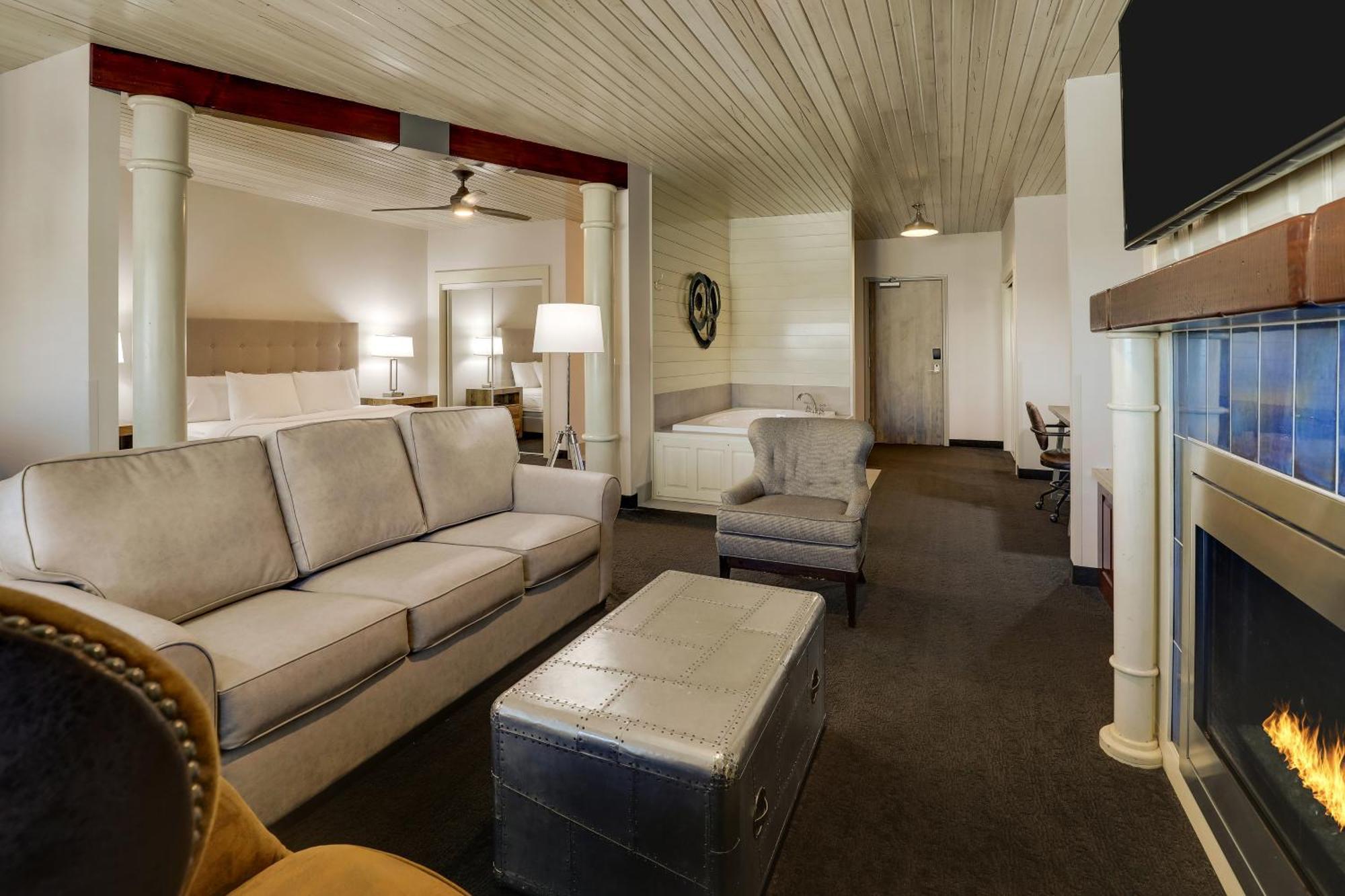 Stoney Creek Hotel Tulsa - Брокен-Эрроу Экстерьер фото